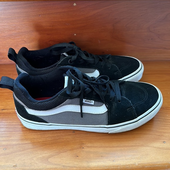 Men’s vans size 8 - Picture 3 of 7